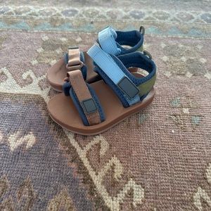 Old Navy toddler sandals
